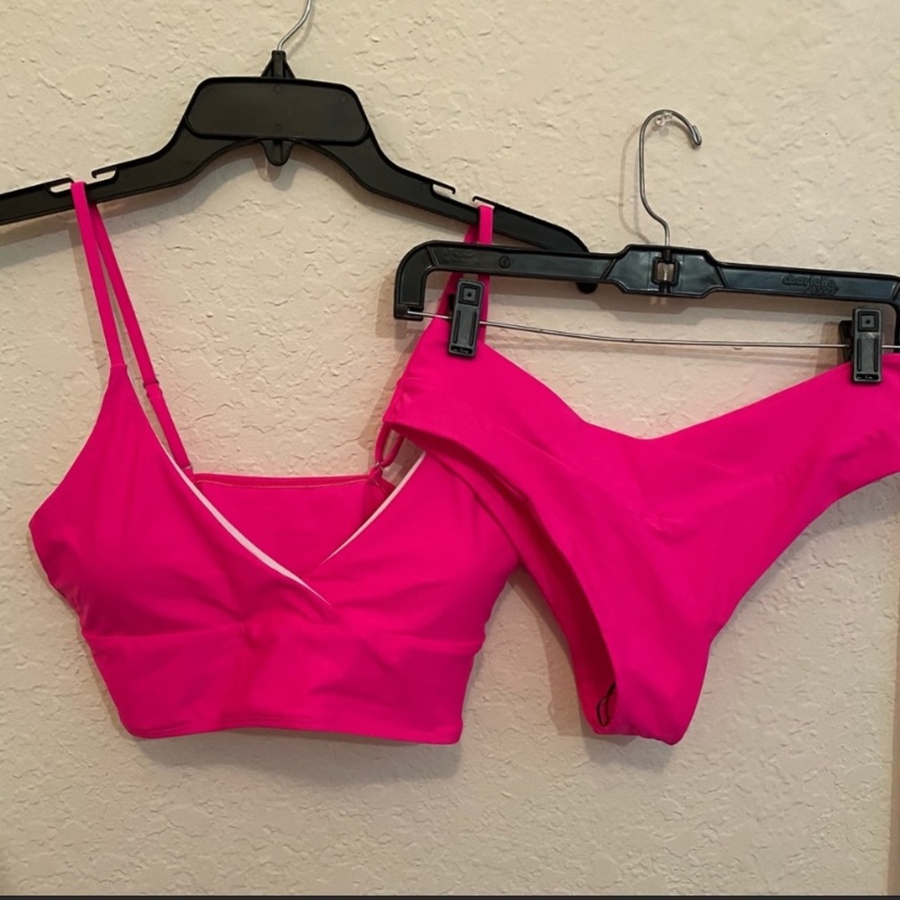NWT hot pink bikini set